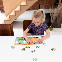 MAGNETIC PUZZLE  BOOK -  MONSTER